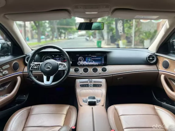 Mercedes-Benz E200 2019 - Up sẵn đồ chơi