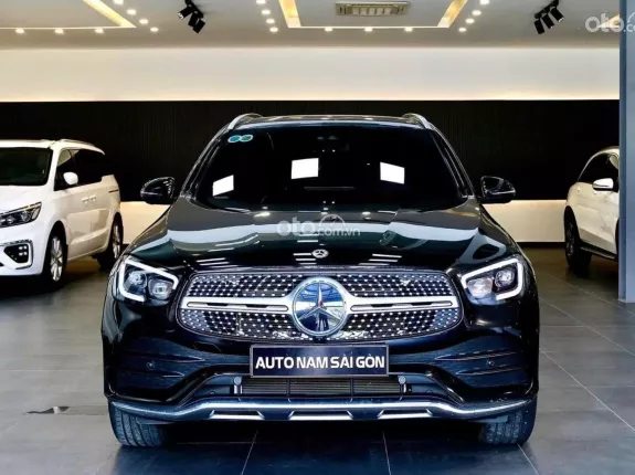 Mercedes-Benz GLC 300 4Matic V1 2022 - Đi siêu lướt như mới