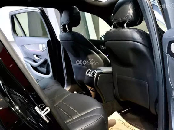 Mercedes-Benz GLC 300 4Matic 2022 - Model 2023 lướt nhẹ từ Showroom về nhà
