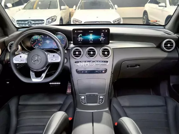 Mercedes-Benz GLC 300 4Matic 2022 - Model 2023 lướt nhẹ từ Showroom về nhà