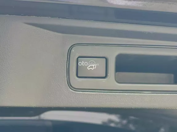 Toyota Fortuner 2.4 AT 4x2 Legender 2020 - Bán xe