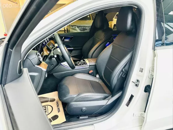 Mercedes-Benz C200 Avantgarde 2022 - Trắng Ngọc Trinh xinh xỉu up xỉu down