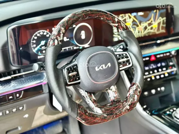 Kia Carnival 2.2D Signature 2023 - Đăng ký 9/23 mới đi hơn 1 vạn siêu lướt