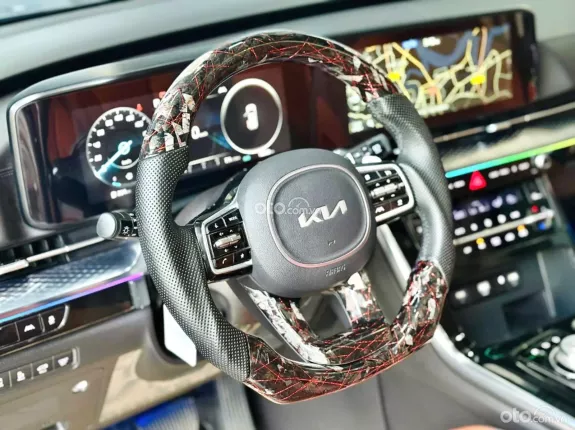 Kia Carnival 2.2D Signature 2023 - Đăng ký 9/23 mới đi hơn 1 vạn siêu lướt