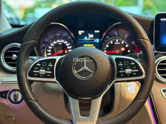 Mercedes-Benz C200 Exclusive 2020 - Siêu lướt có hỗ trợ bank 70%