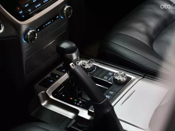 Toyota Land Cruiser VX 4.6 V8 2020 - Toyota Land Cruiser VX 4.6 V8 2020