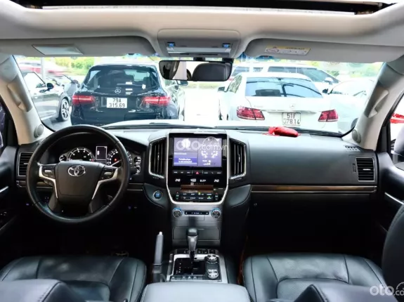 Toyota Land Cruiser VX 4.6 V8 2020 - Toyota Land Cruiser VX 4.6 V8 2020