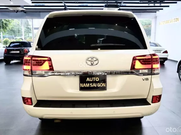 Toyota Land Cruiser VX 4.6 V8 2020 - Toyota Land Cruiser VX 4.6 V8 2020