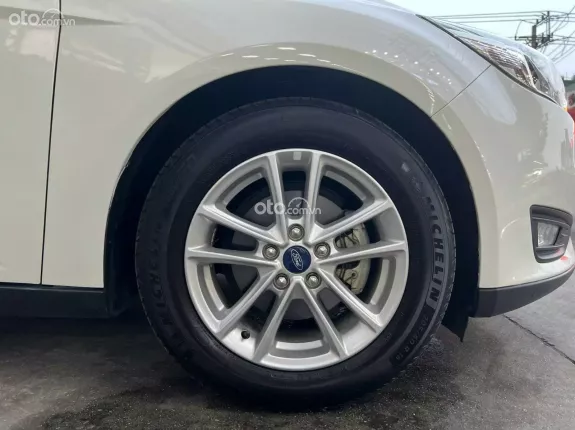 Ford Focus 2019 - Hỗ trợ vay ngân hàng lãi suất ưu đãi