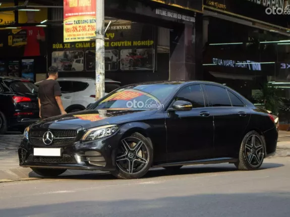 Mercedes-Benz C300 AMG 2020 - Đen/nâu - 1 chủ Phiên bản cao cấp cửa sổ trời toàn cảnh 25000km