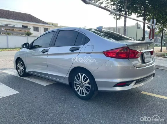 Honda City 1.5 CVT 2017 - Bao quay đầu 1 năm 10% theo giá thị trường
