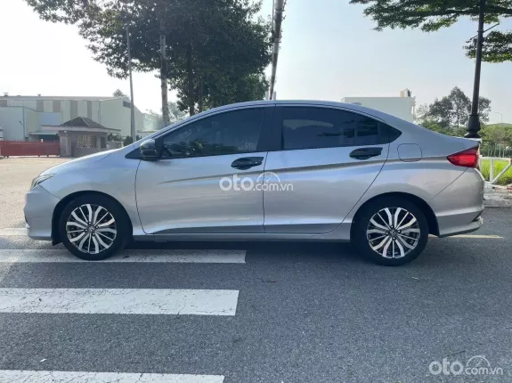 Honda City 1.5 CVT 2017 - Bao quay đầu 1 năm 10% theo giá thị trường