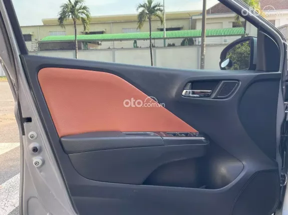 Honda City 1.5 CVT 2017 - Bao quay đầu 1 năm 10% theo giá thị trường