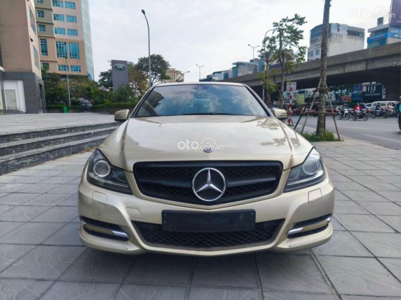 Mercedes-Benz C250 2012 - C250 1.8L sang trọng chỉ hơn 300