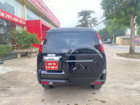 Ford Everest 2.5 MT 2014 - SUV 7 chỗ cực đẹp, máy dầu cực khỏe, keo chỉ Zin tuyệt đối