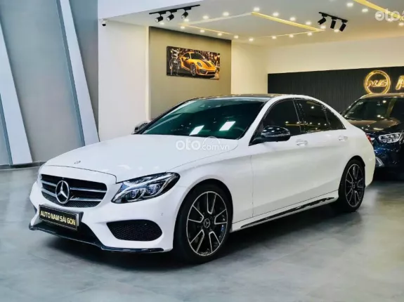 Mercedes-Benz C300 AMG 2017 - Tìm đâu ra 1 xe Đức FULL Option mà chỉ hơn 800