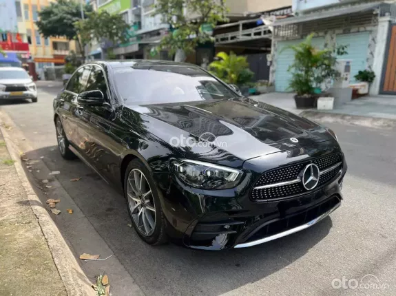 Mercedes-Benz E300 AMG 2021 - 1 CHỦ - ZIN NGUYÊN BẢN