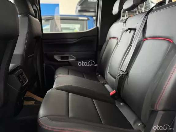 Ford Ranger Stormtrak 2024 - 4x4 nhập Thái nguyên chiếc sẵn kho giao ngay