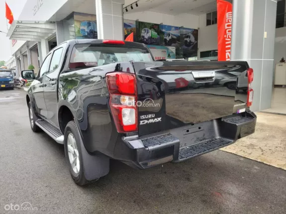 Isuzu D-Max LS Prestige 1.9 4x2 AT 2023 - XE MỚI 100%, SỐ LƯỢNG CÓ HẠN, KHÁCH GỌI EM NGAY ĐỂ ÉP GIÁ