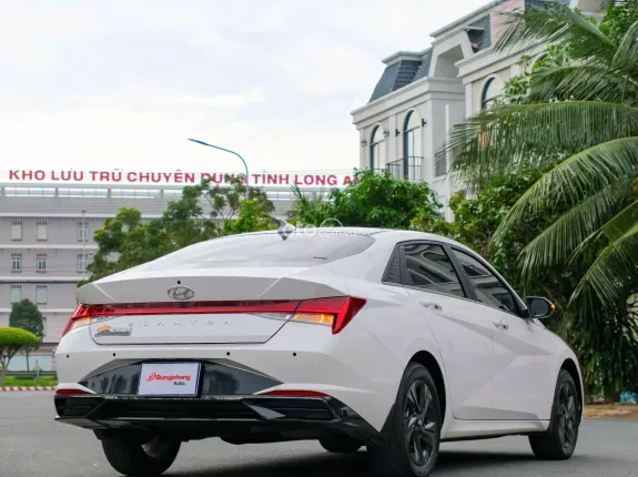 Hyundai Elantra 1.6 AT Đặc biệt 2022 - ️Màu TRẮNG - Nội thất ĐEN