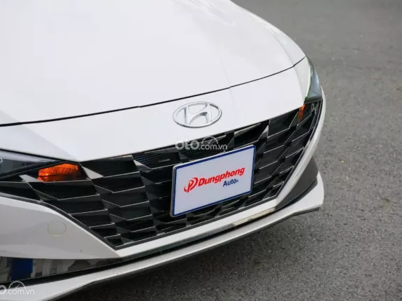 Hyundai Elantra 1.6 AT Đặc biệt 2022 - ️Màu TRẮNG - Nội thất ĐEN