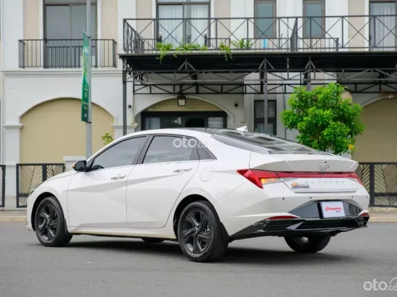 Hyundai Elantra 1.6 AT Đặc biệt 2022 - ️Màu TRẮNG - Nội thất ĐEN