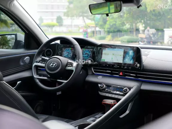 Hyundai Elantra 1.6 AT Đặc biệt 2022 - ️Màu TRẮNG - Nội thất ĐEN