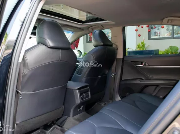 Toyota Camry 2.0Q 2024 - ️Màu ĐEN - Nội thất ĐEN