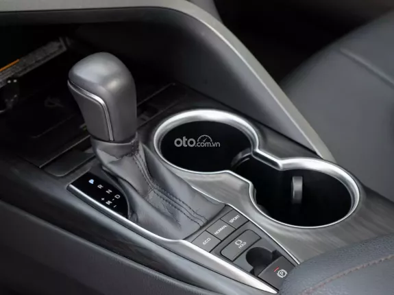 Toyota Camry 2.0Q 2024 - ️Màu ĐEN - Nội thất ĐEN