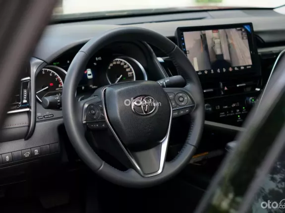 Toyota Camry 2.0Q 2024 - ️Màu ĐEN - Nội thất ĐEN