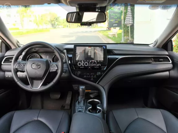 Toyota Camry 2.0Q 2024 - ️Màu ĐEN - Nội thất ĐEN
