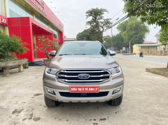 Ford Everest Titanium 2.0L AT 4WD 2018 - 1 chủ từ đầu xe đẹp suất xắc