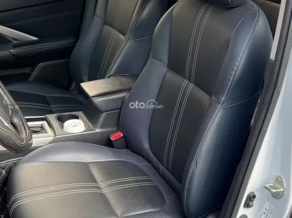 Mitsubishi Xpander Cross 1.5 AT 2023 - Gía 640 triệu