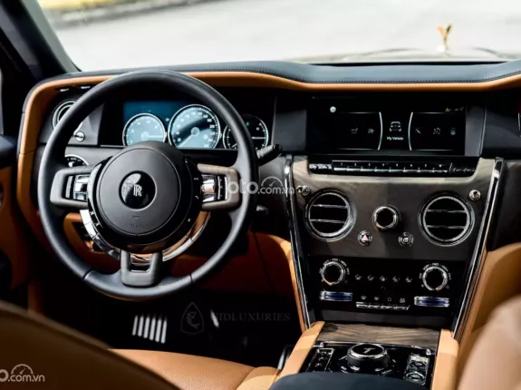 Rolls-Royce Cullinan V12 2021 - Đen nội thất da bò cực mới