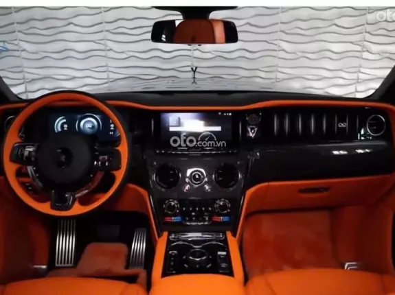 Rolls-Royce Cullinan Black Badge 2024 - Model 2025 phiên bản mới series II