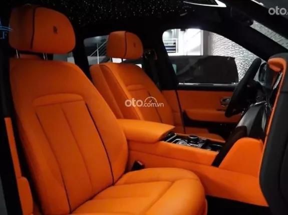 Rolls-Royce Cullinan Black Badge 2024 - Model 2025 phiên bản mới series II