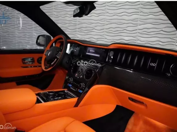 Rolls-Royce Cullinan Black Badge 2024 - Model 2025 phiên bản mới series II