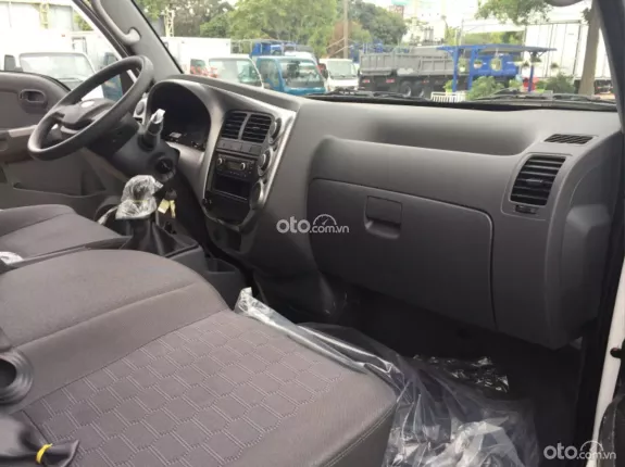 Thaco Kia K200 2025 - Kia K200 E5 mui bạt tải 1,9 tấn mới