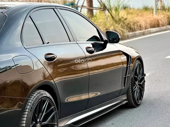 Mercedes-Benz C300 2019 - Chạy siêu lướt hơn 2v miles Full lịch sử Hãng