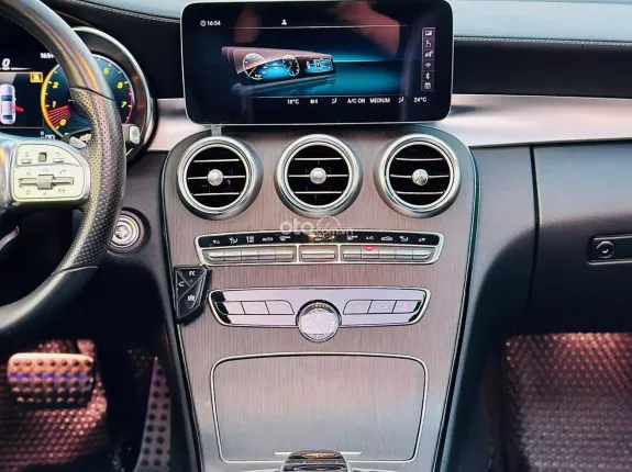 Mercedes-Benz C300 2019 - Chạy siêu lướt hơn 2v miles Full lịch sử Hãng