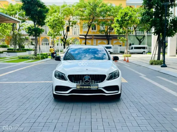 Mercedes-Benz C200 Exclusive 2019 - Odo 45.000 km