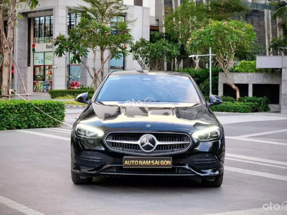 Mercedes-Benz C200 Avantgarde Plus 2022 - Xe đẹp, siêu lướt, thương lượng giá tốt, hỗ trợ bank