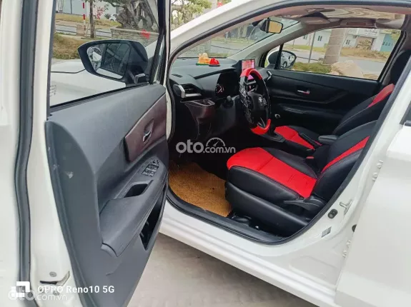 Toyota Avanza 1.3 MT 2022 - Chạy 5 vạn số sàn xe nhập khẩu