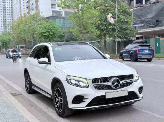 Mercedes-Benz GLC 300 4Matic 2017 - 1 tỷ 035 triệu