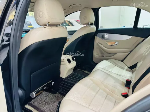 Mercedes-Benz C180 2019 - 799 triệu