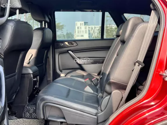Ford Everest Titanium 2.0 AT 4x2 2021 - Gia đình cần bán gấp