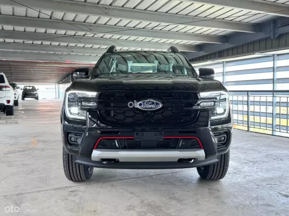 Ford Ranger Stormtrak 2024 - 4x4 nhập Thái nguyên chiếc sẵn kho giao ngay
