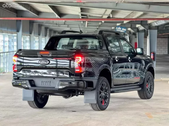 Ford Ranger Stormtrak 2024 - 4x4 nhập Thái nguyên chiếc sẵn kho giao ngay