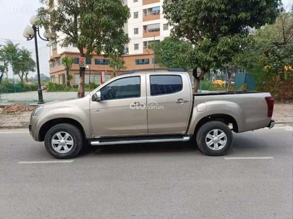 Isuzu D-Max LS 2.5 4x2 MT 2014 - Số sàn máy dầu