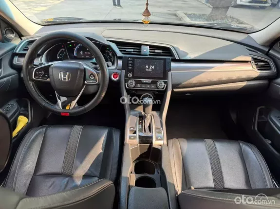 Honda Civic 1.8 AT 2019 - Honda Civic 1.8AT 2019